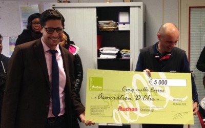 REMISE DE CHEQUE - FONDATION AUCHAN POUR LA JEUNESSE