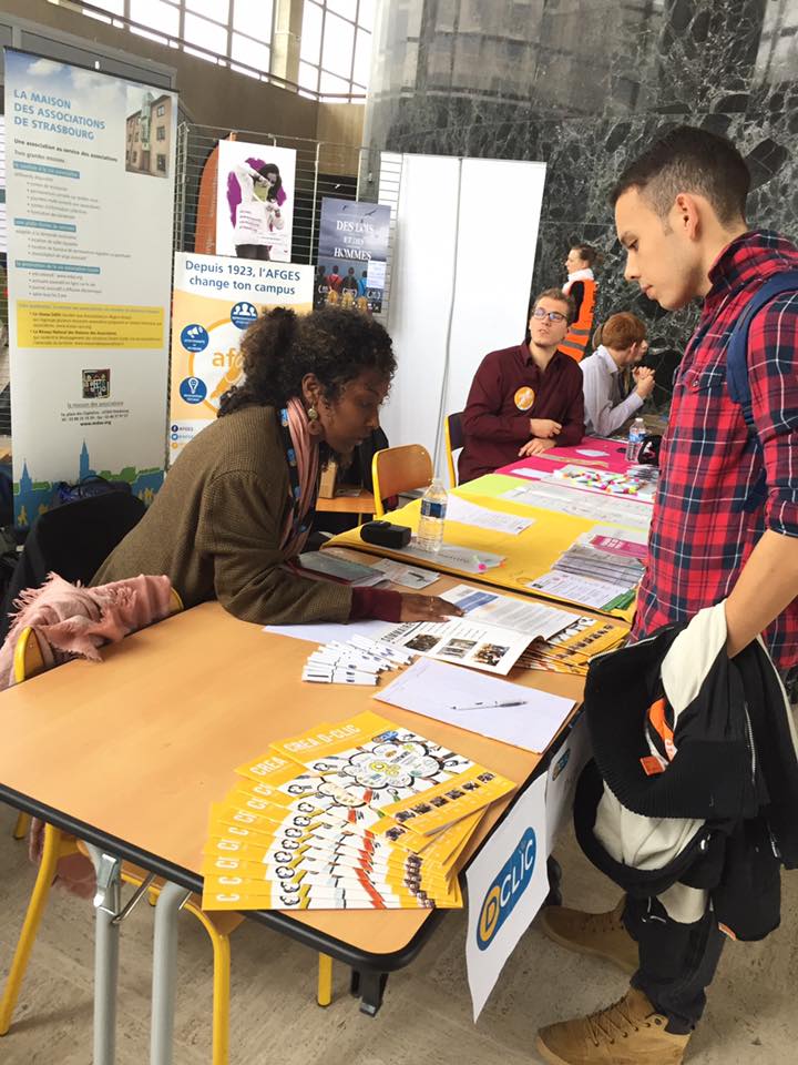 Stand université 3